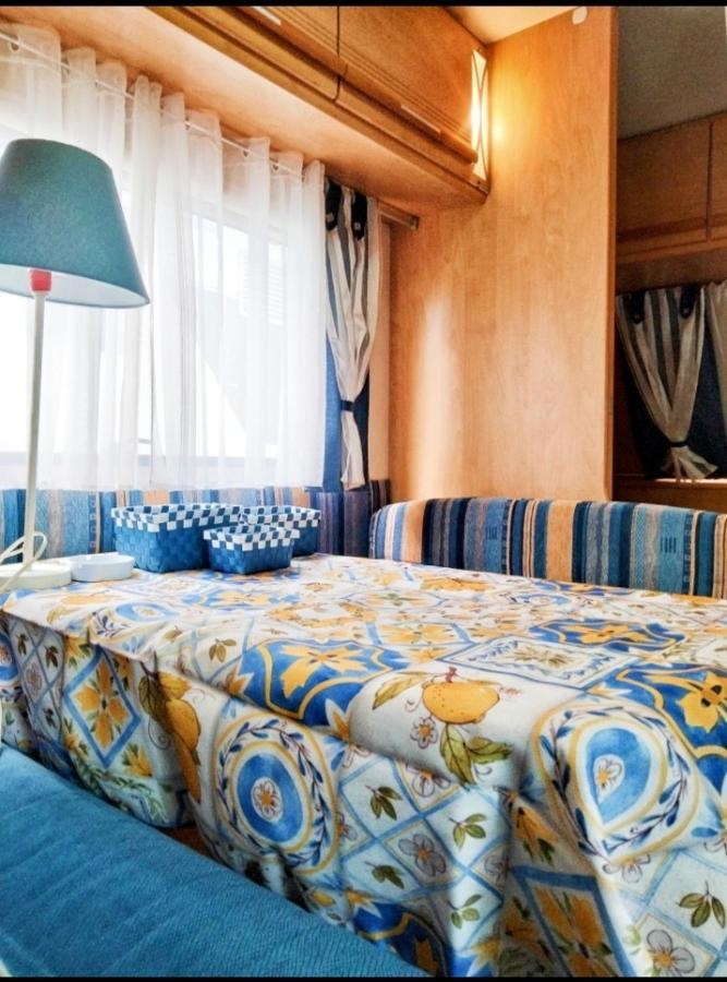 In The Camper * Florencia